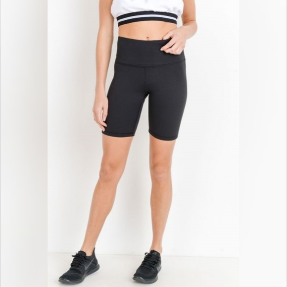 Highwaist Solid Short Leggings - Picture 4 of 7